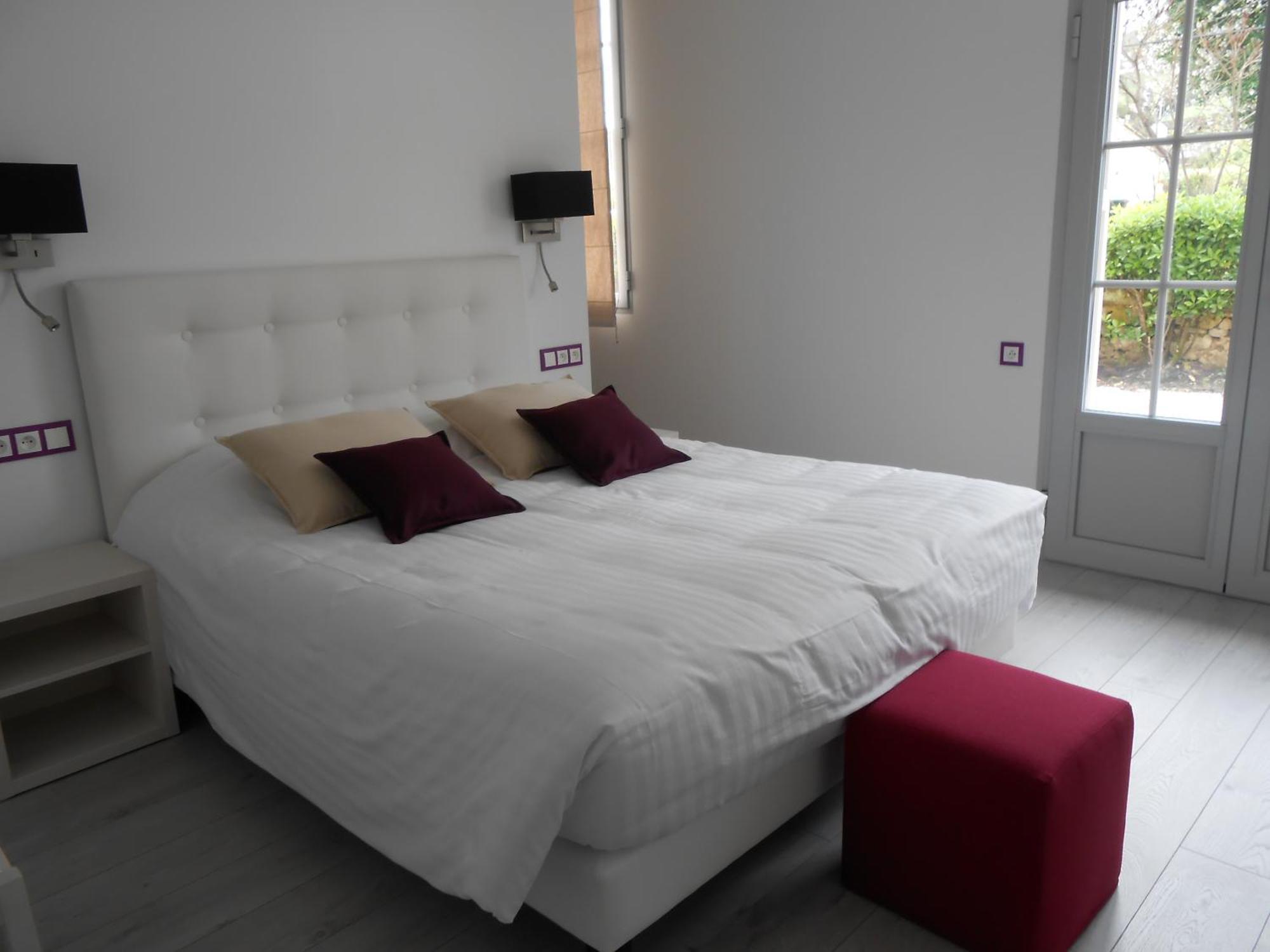 Logis- Hotel Spa Restaurant L'Epicurial Saint-Pey-de-Castets Стая снимка