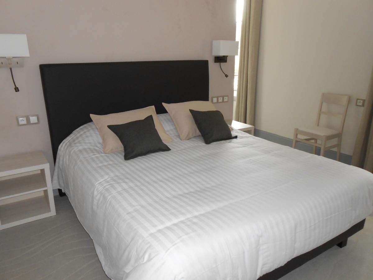 Logis- Hotel Spa Restaurant L'Epicurial Saint-Pey-de-Castets Стая снимка