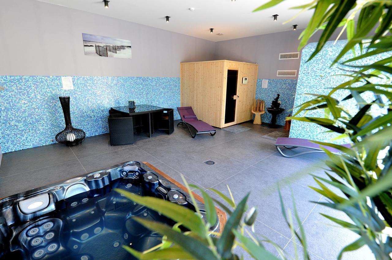Logis- Hotel Spa Restaurant L'Epicurial Saint-Pey-de-Castets Екстериор снимка