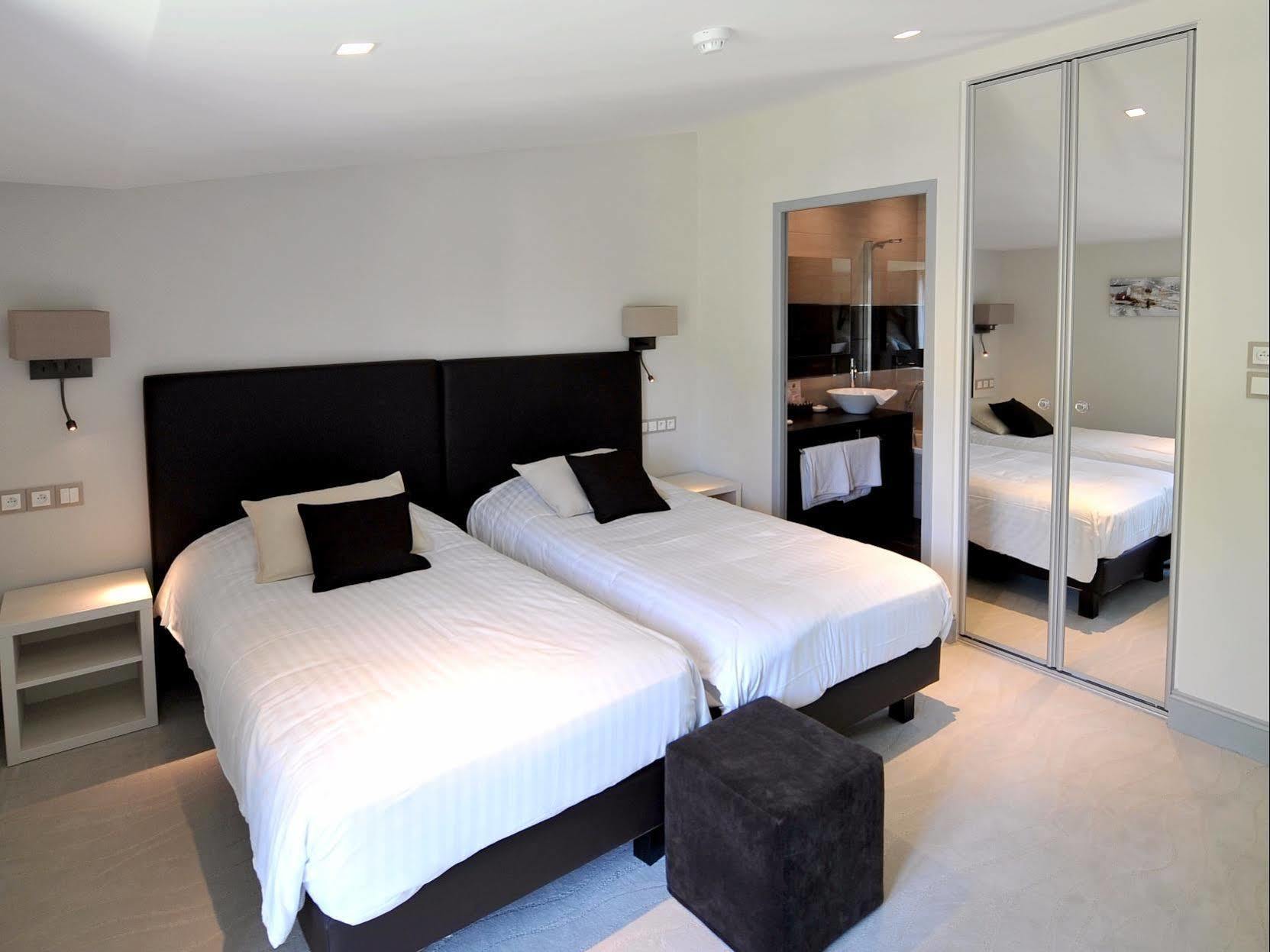 Logis- Hotel Spa Restaurant L'Epicurial Saint-Pey-de-Castets Екстериор снимка