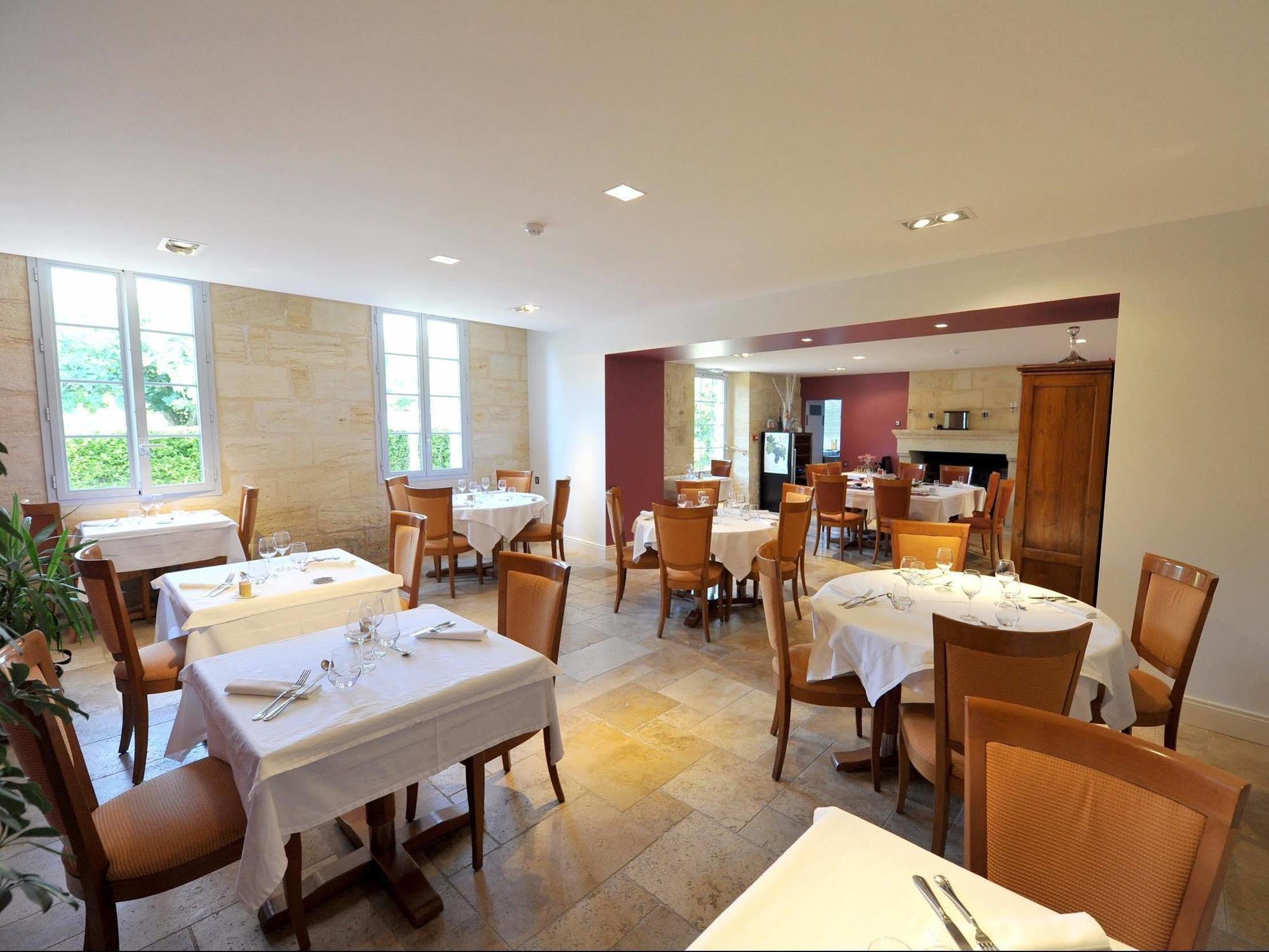 Logis- Hotel Spa Restaurant L'Epicurial Saint-Pey-de-Castets Екстериор снимка