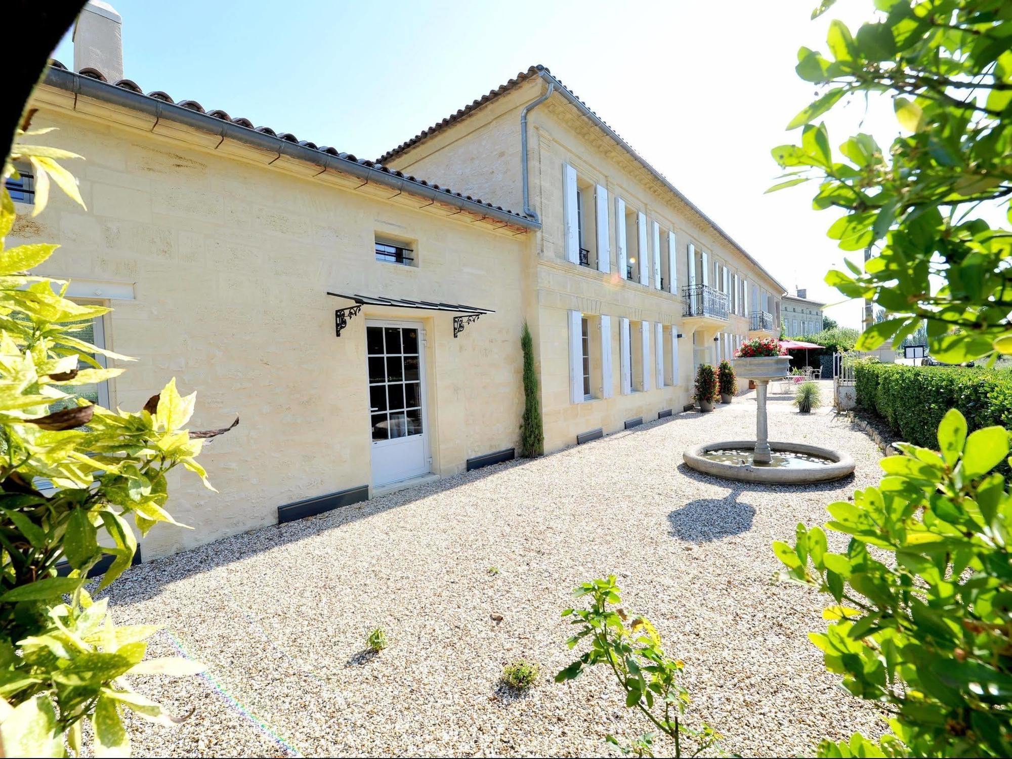 Logis- Hotel Spa Restaurant L'Epicurial Saint-Pey-de-Castets Екстериор снимка